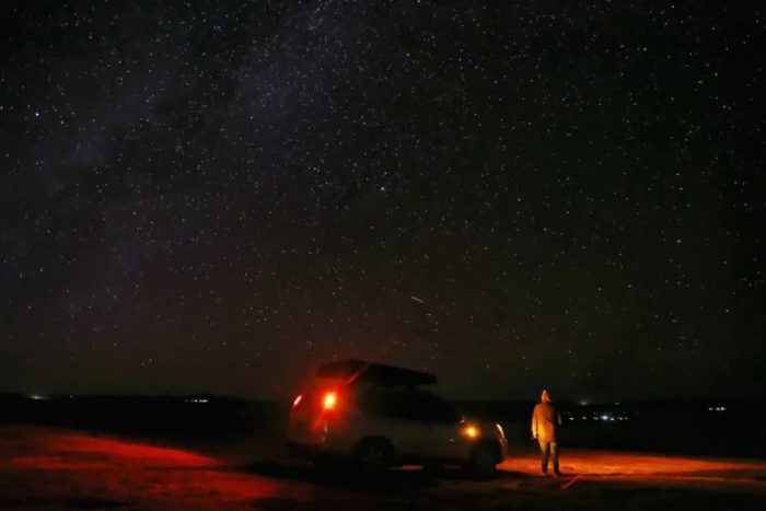 西藏那曲夯错暗夜星空房，地处色尼区罗马镇