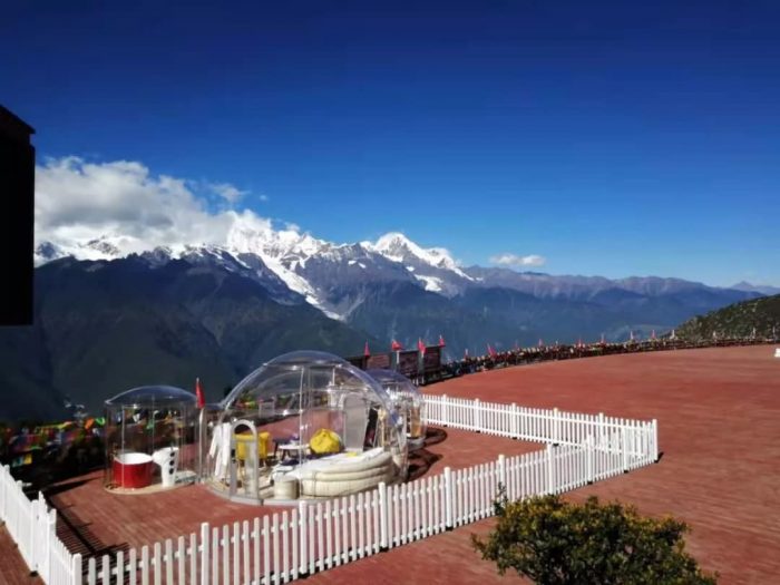 云南梅里雪山星空房酒店，体验气势磅礴的雪山和冰川